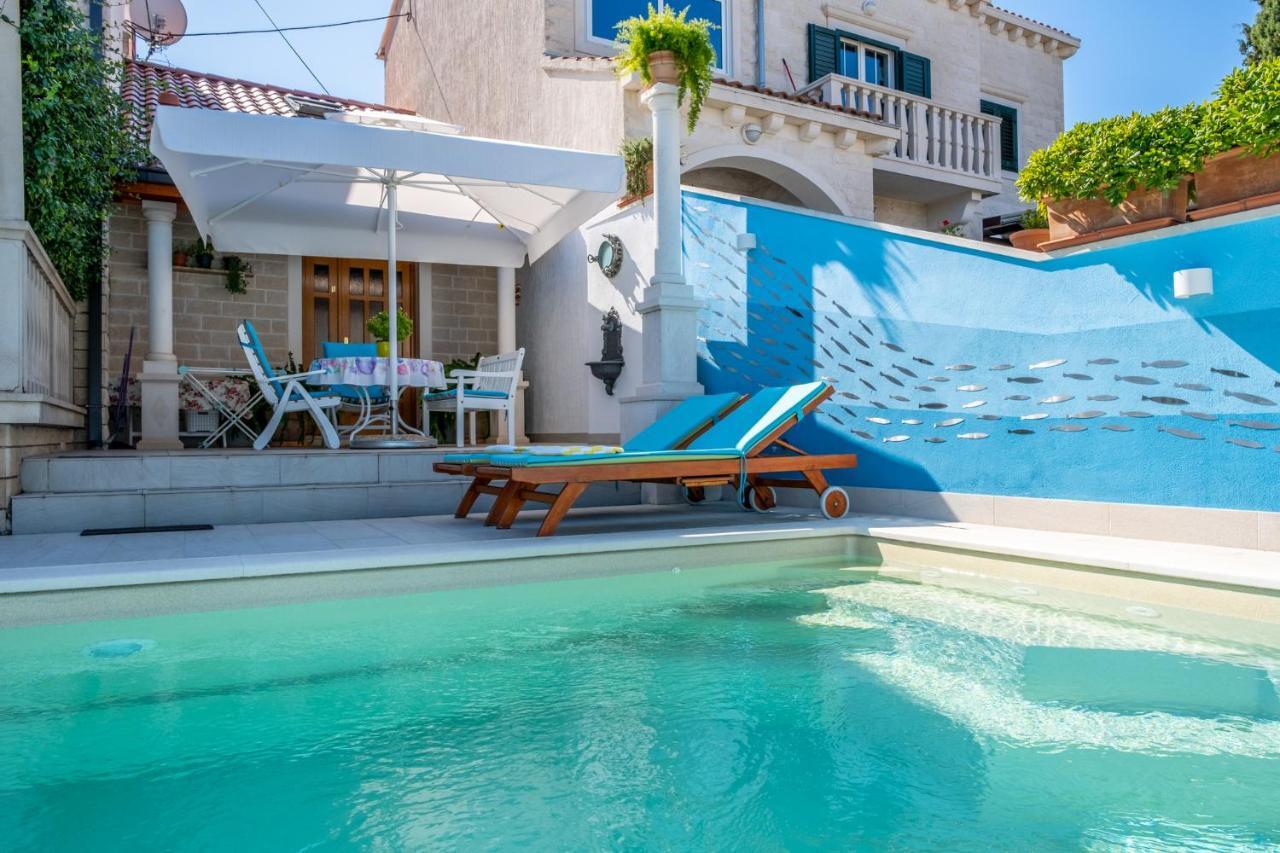Apartments Villa Camellia - Adults Only Supetar Exterior foto