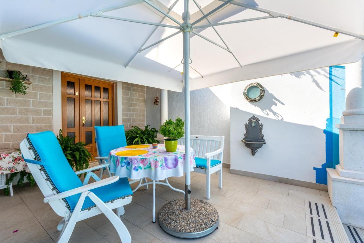 Apartments Villa Camellia - Adults Only Supetar Exterior foto